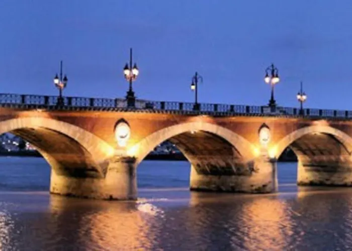 Maison Pierre Avec Piscine Chauffee וילה בורדו